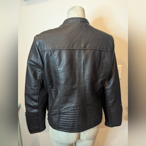 Torrid Vegan Leather Collarless Moto Jacket Plus Size 1x - Picture 8 of 16